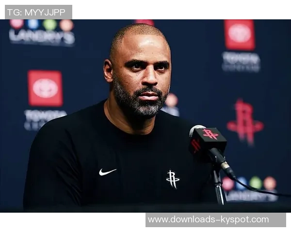 乌度卡称卡佩拉可胜任传统中锋角色与申京联手打造双塔阵容 乌度卡称卡佩拉可胜任传统中锋角色与申京联手打造双塔阵容