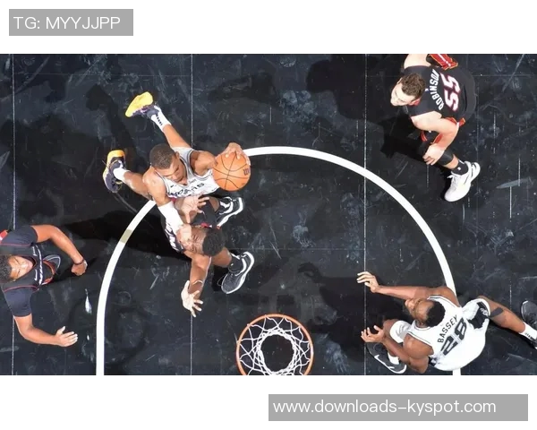 文班亚马砍下24分15板表现惊艳马刺新赛季比赛引发广泛关注 文班亚马砍下24分15板表现惊艳马刺新赛季比赛引发广泛关注